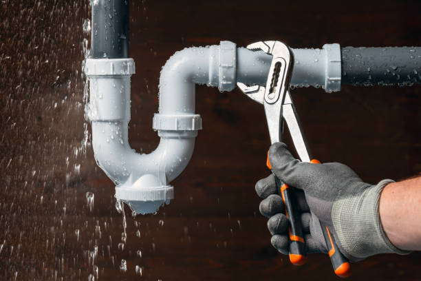 Professional Drain Cleaning technician working in Poolesville, MD